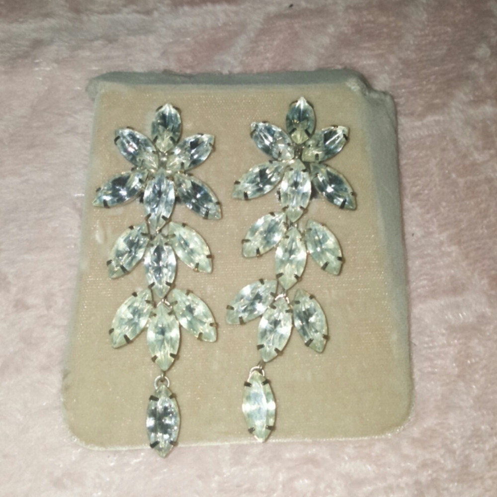 Farrah Fawcett vintage earrings